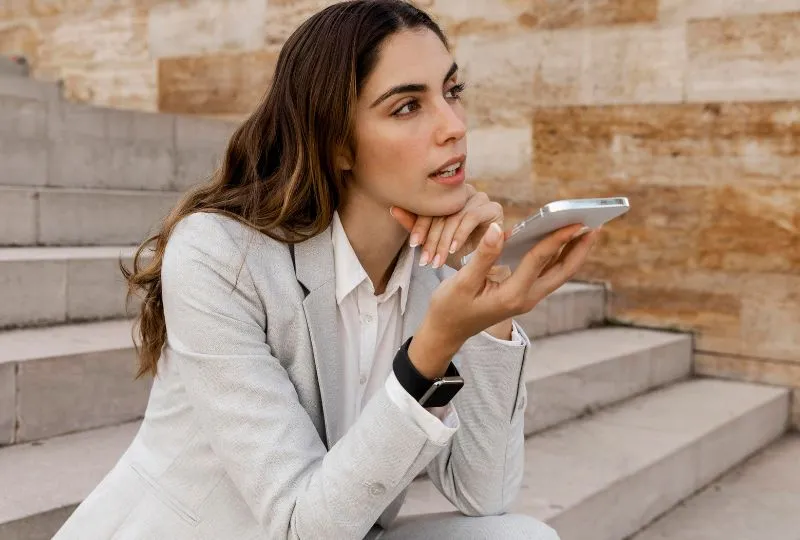 Dicas para montar looks elegantes gastando pouco